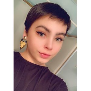 Meet your Posher, Lynne